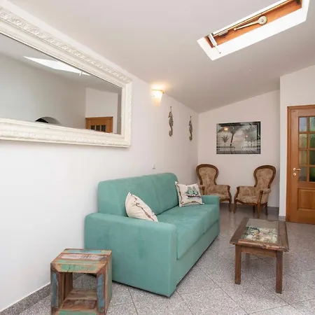 Willa Villa Octopus