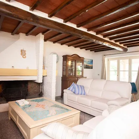 Willa Villa Octopus